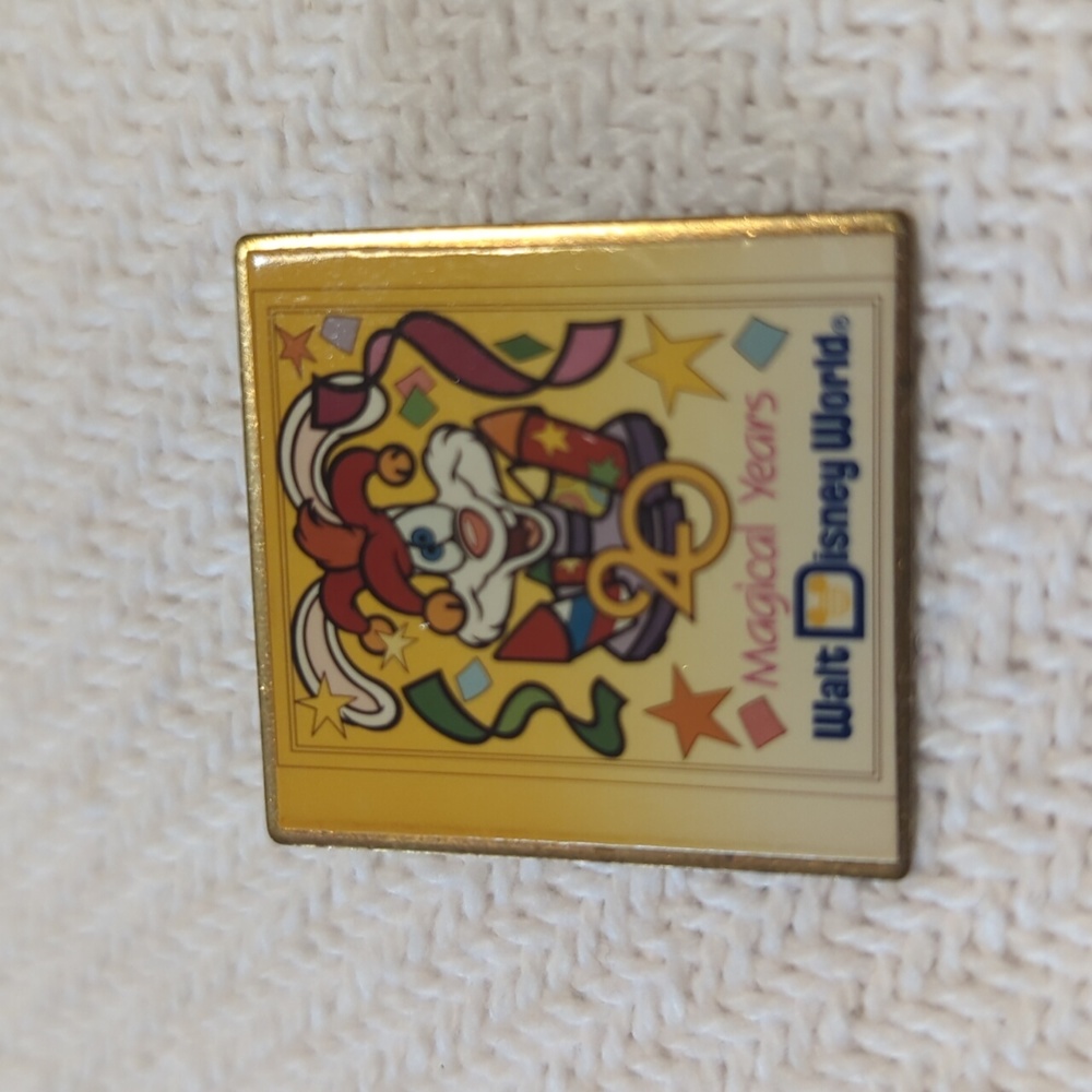 Vintage‎ Walt Disney world 20th Anniversary pin